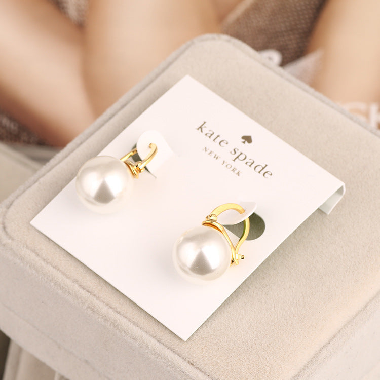 Pearl Ear Hoop Earring