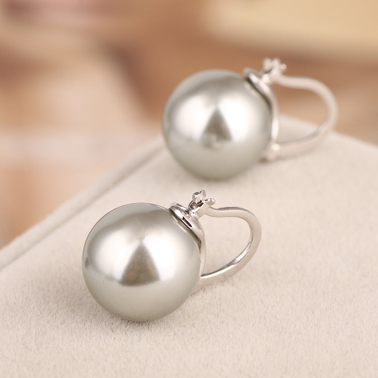 Pearl Ear Hoop Earring
