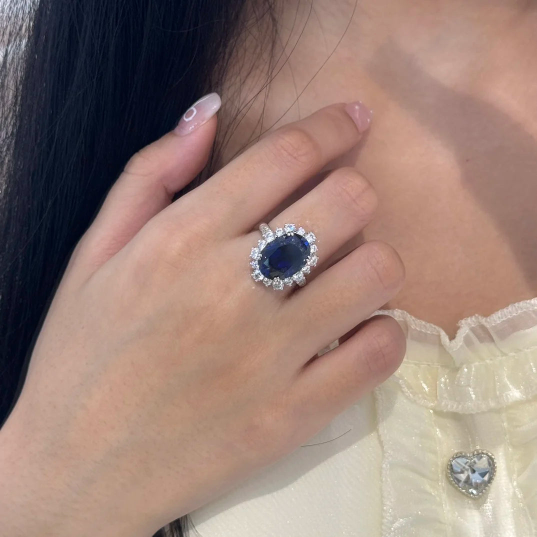 OVAL BLUE SAPPHIRE RING