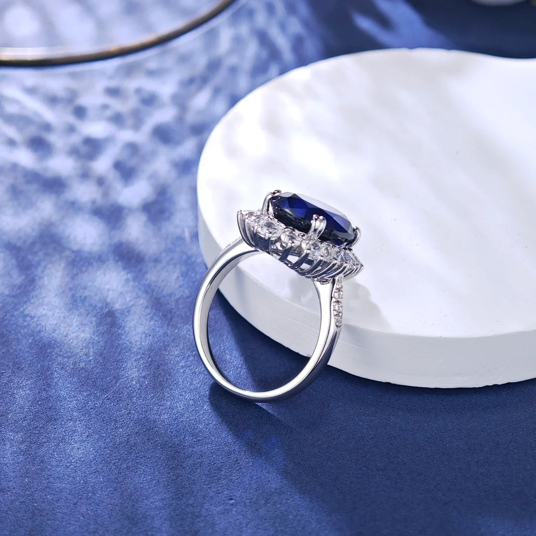 OVAL BLUE SAPPHIRE RING