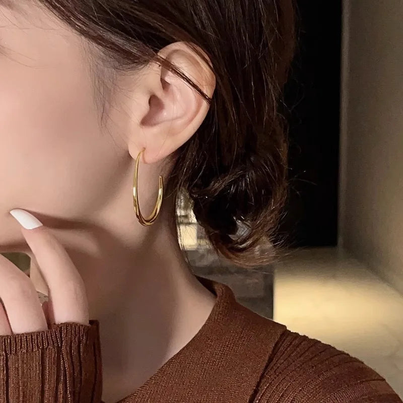 GOLDEN ELLIPSE HOOP EARRINGS