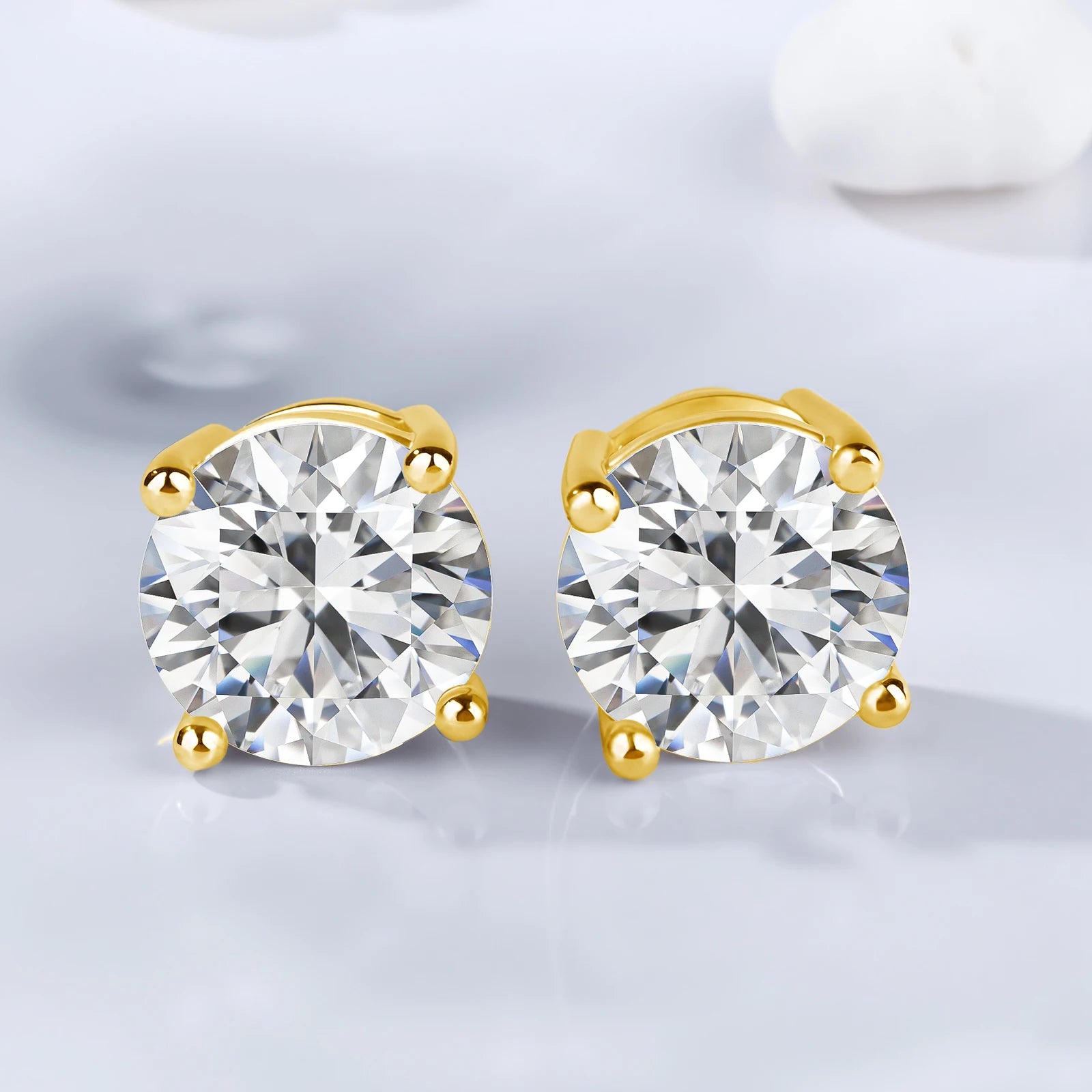 18K GOLD MOISSANITE EARRINGS