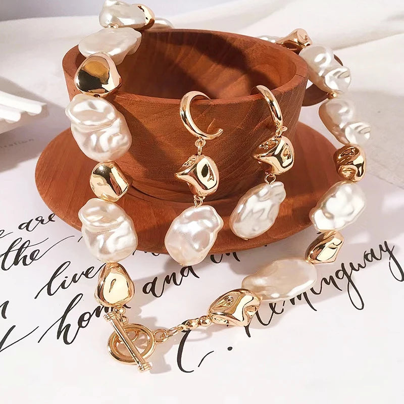 Classic Vintage Baroque Pearl Set