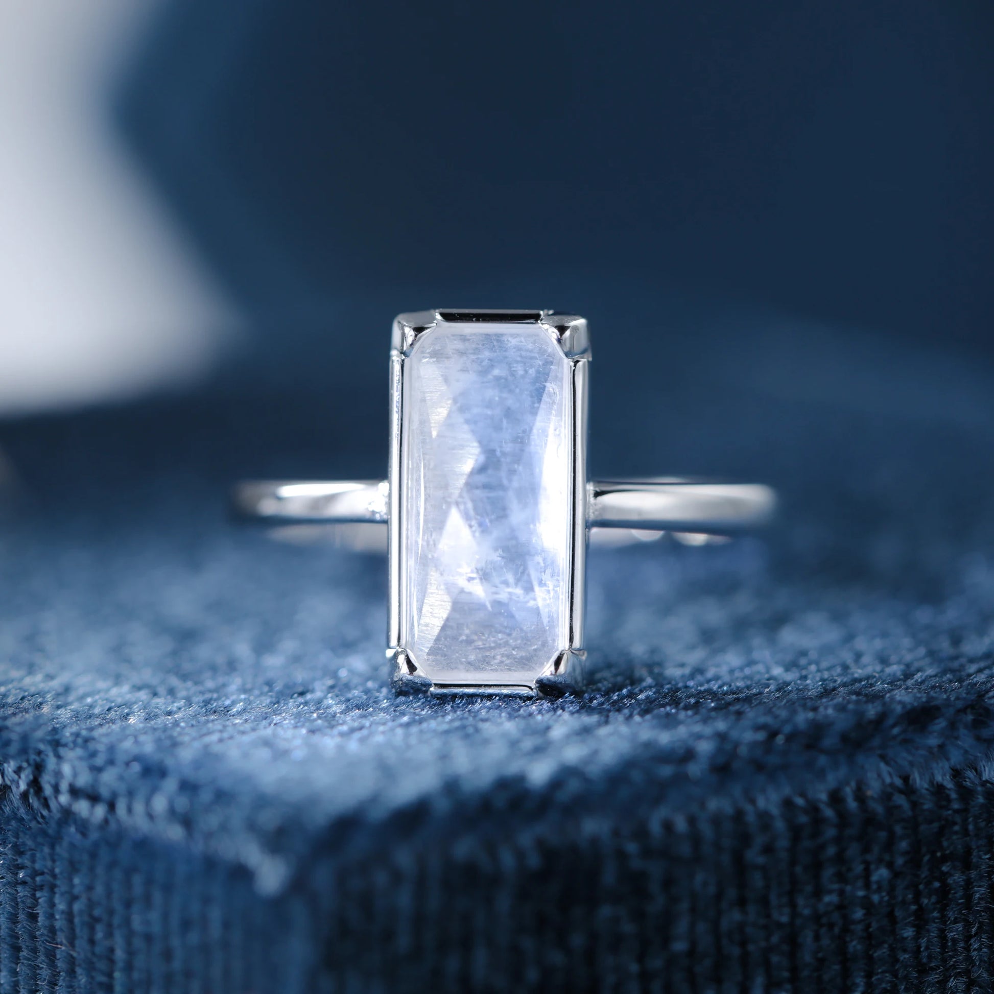 MOONSTONE SILVER  RING