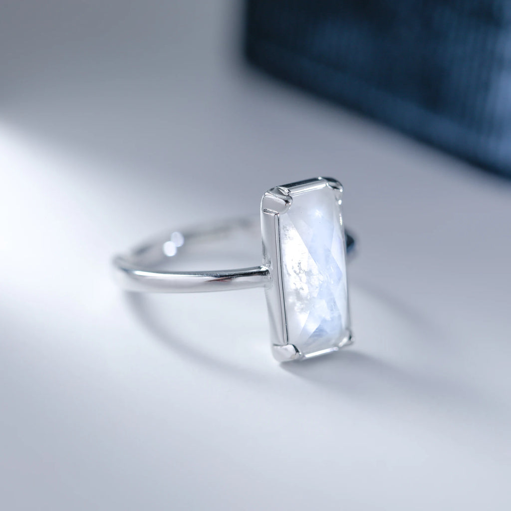 MOONSTONE SILVER  RING